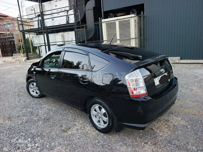 Toyota Prius-11