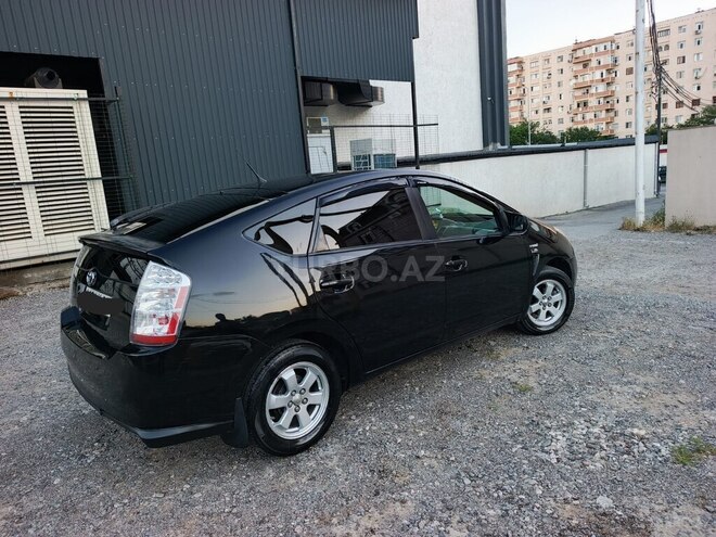 Toyota Prius-13