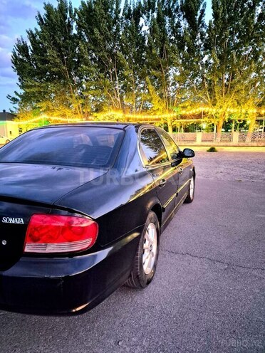 Hyundai Sonata-6