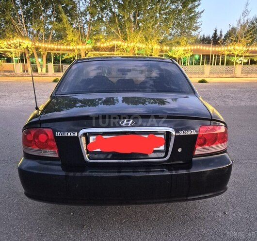 Hyundai Sonata-4