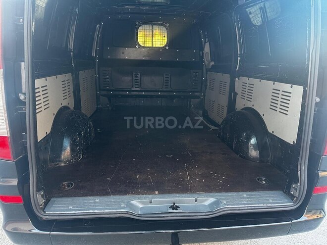 Mercedes Vito-12