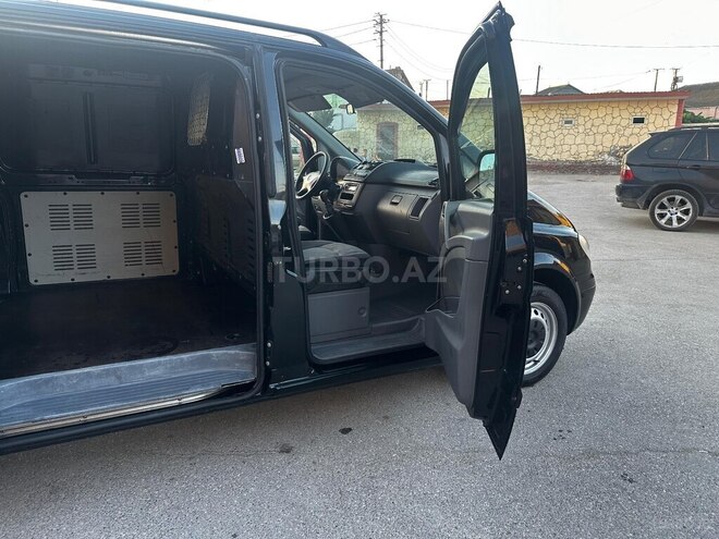 Mercedes Vito-16