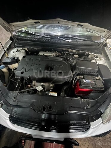 Hyundai Accent-8