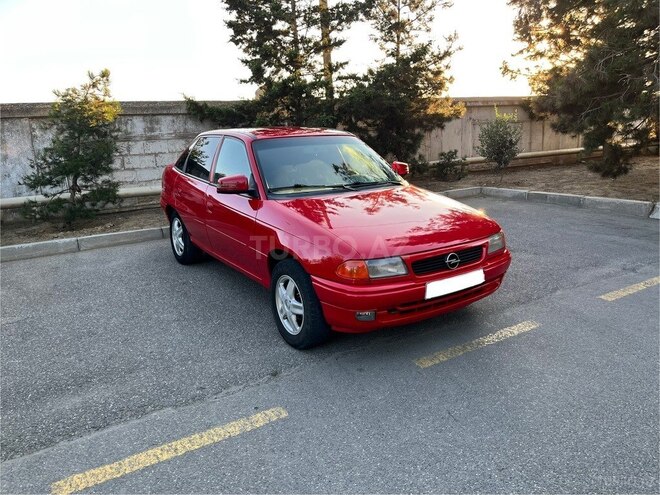 Opel Astra-2