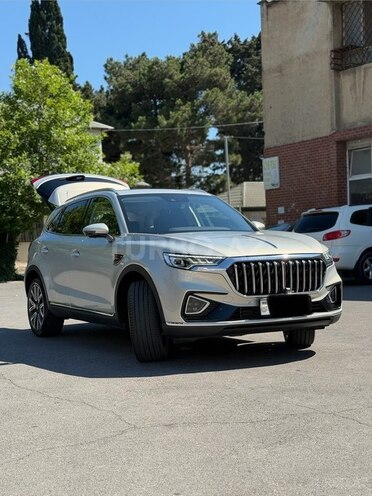 Hongqi HS5-1