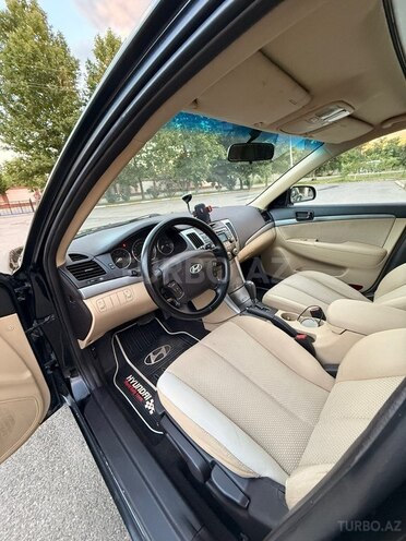 Hyundai Sonata-13