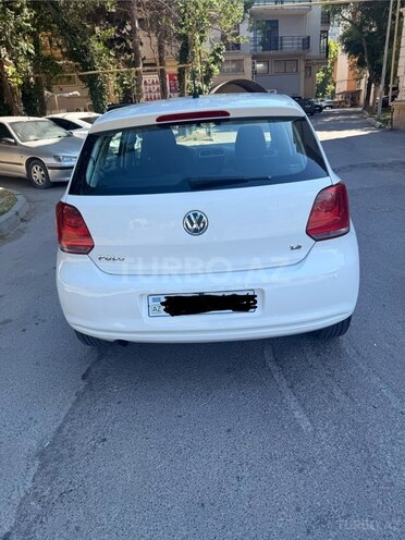 Volkswagen Polo-3