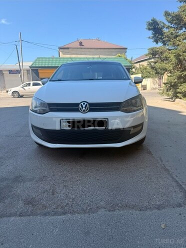 Volkswagen Polo-1