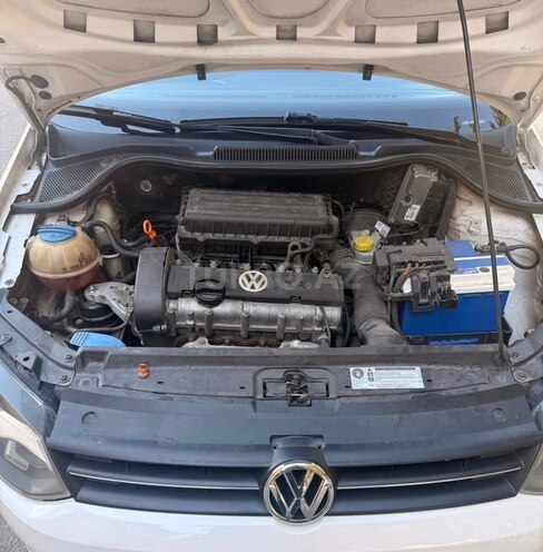 Volkswagen Polo-15