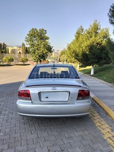 Hyundai Sonata-3