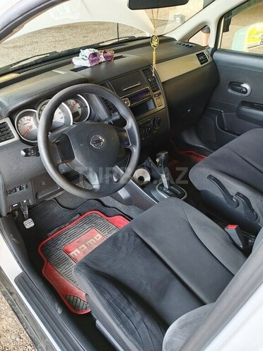 Nissan Tiida-7