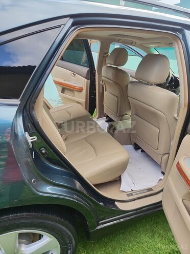 Lexus RX 330-10