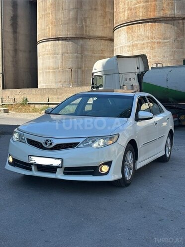 Toyota Camry-1