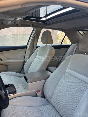 Toyota Camry-8