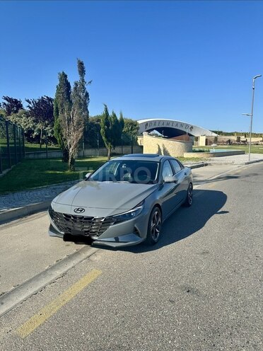 Hyundai Elantra-6