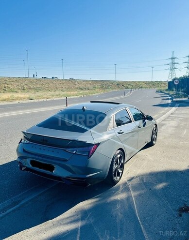 Hyundai Elantra-7