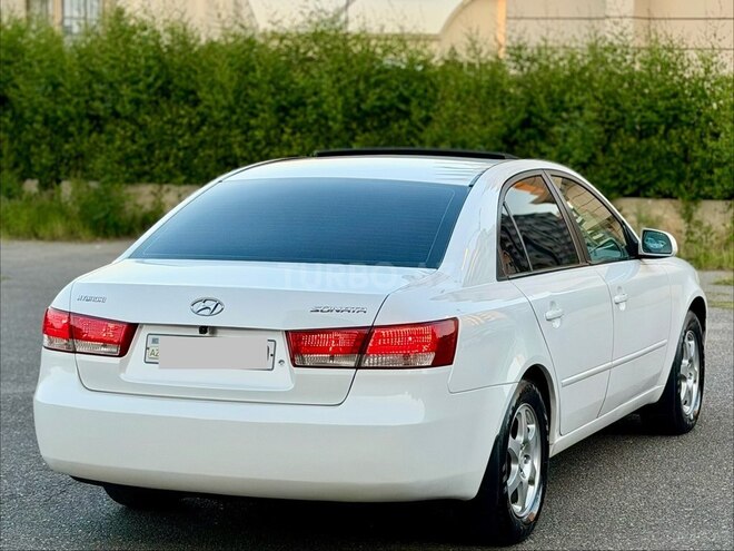 Hyundai Sonata-9