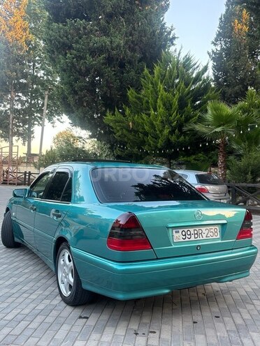 Mercedes C 180-6