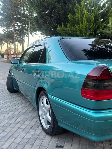 Mercedes C 180-9