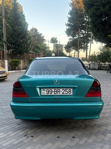 Mercedes C 180-10