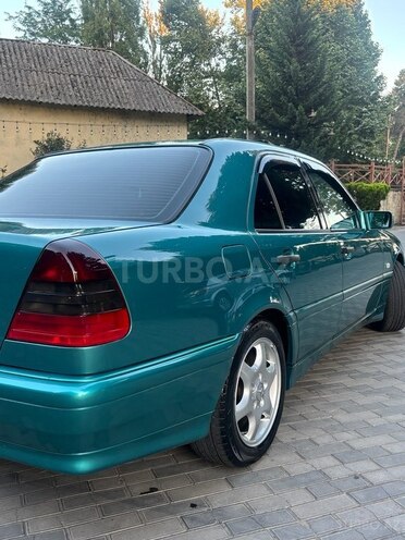 Mercedes C 180-8