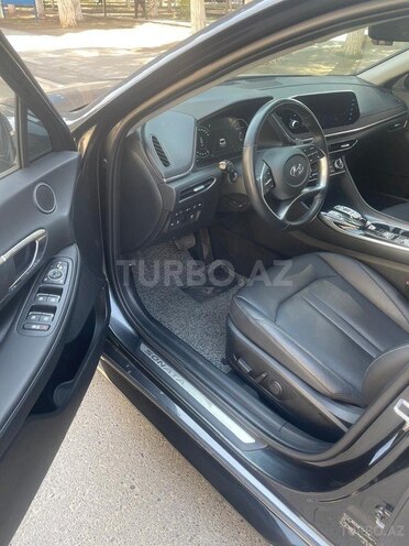 Hyundai Sonata-17