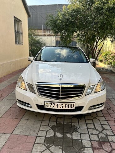 Mercedes E 200-19