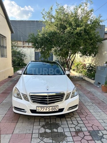 Mercedes E 200-2