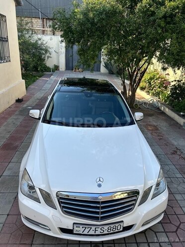 Mercedes E 200-5