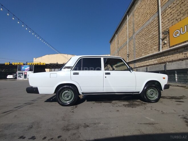 LADA (VAZ) 2107-13