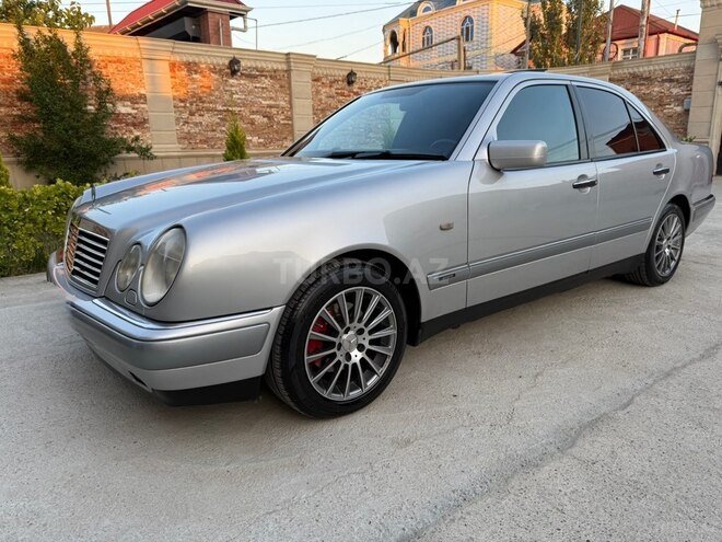 Mercedes E 240-9