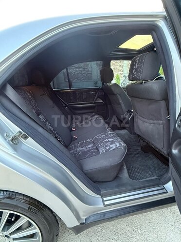Mercedes E 240-18