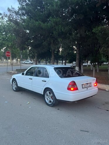 Mercedes C 180-6