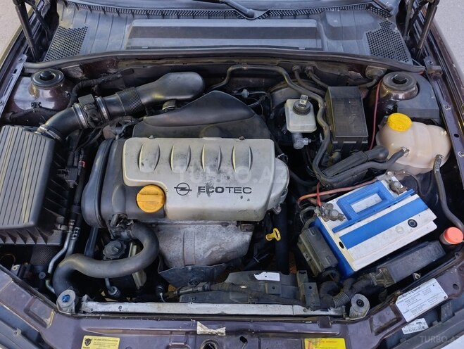 Opel Vectra-7