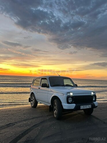 LADA (VAZ) Niva-11
