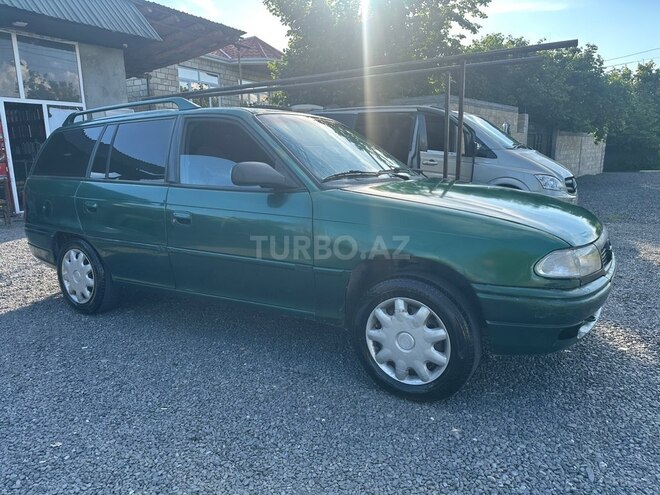 Opel Astra-12