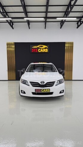 Toyota Camry-1