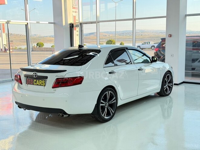 Toyota Camry-6