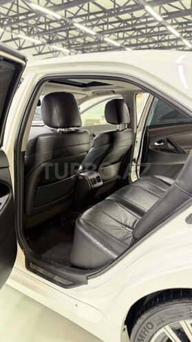 Toyota Camry-15