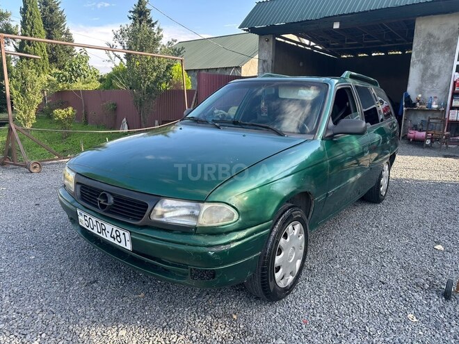 Opel Astra-13
