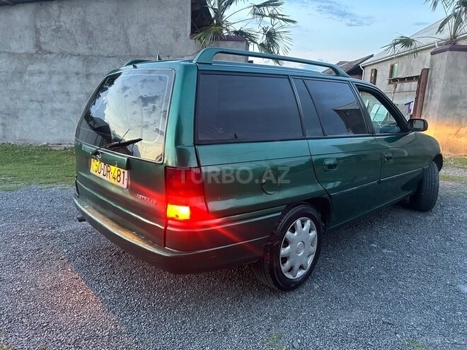 Opel Astra-2