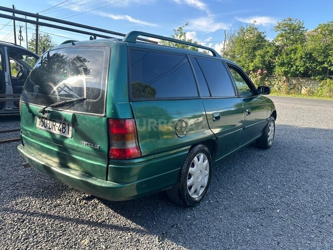 Opel Astra-11