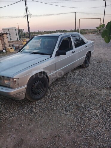 Mercedes 190-3