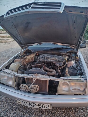 Mercedes 190-14