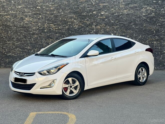 Hyundai Elantra-3