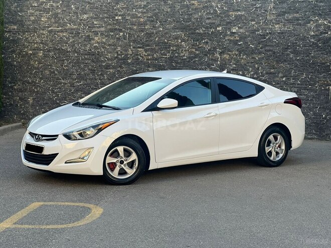 Hyundai Elantra-4