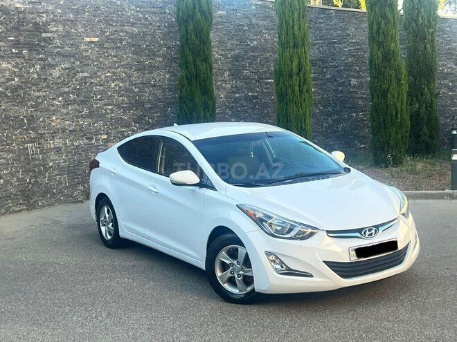Hyundai Elantra-6