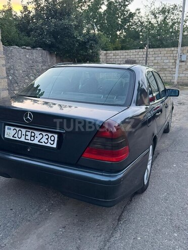 Mercedes C 180-6