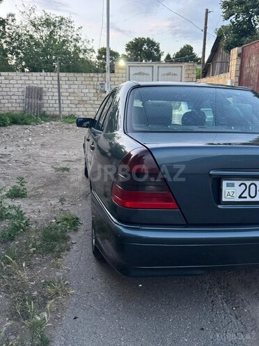 Mercedes C 180-9