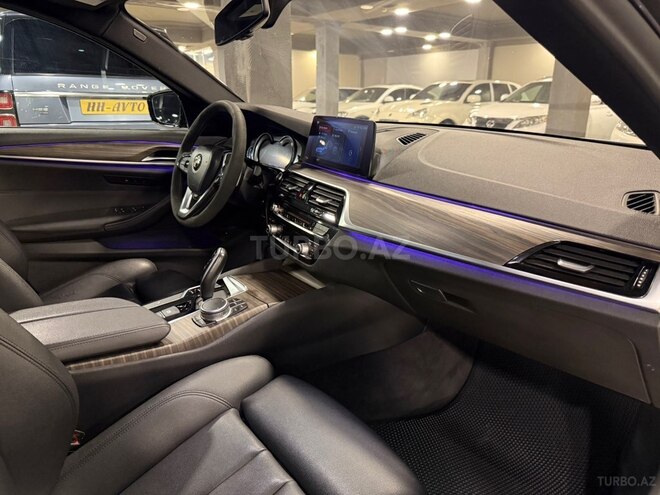 BMW 530-12
